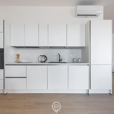 Enchanting Panoramic Retreat Appartement Cagliari