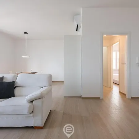 شقة Enchanting Panoramic Retreat كالياري